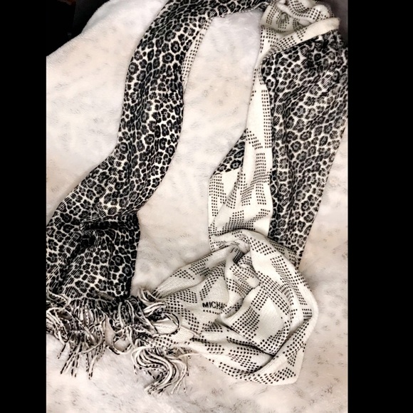 Unisex Michael Kors Scarf NEW - Picture 1 of 6